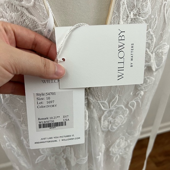 Willowby by Watters Aileene Wedding Dress - Picture 12 of 15